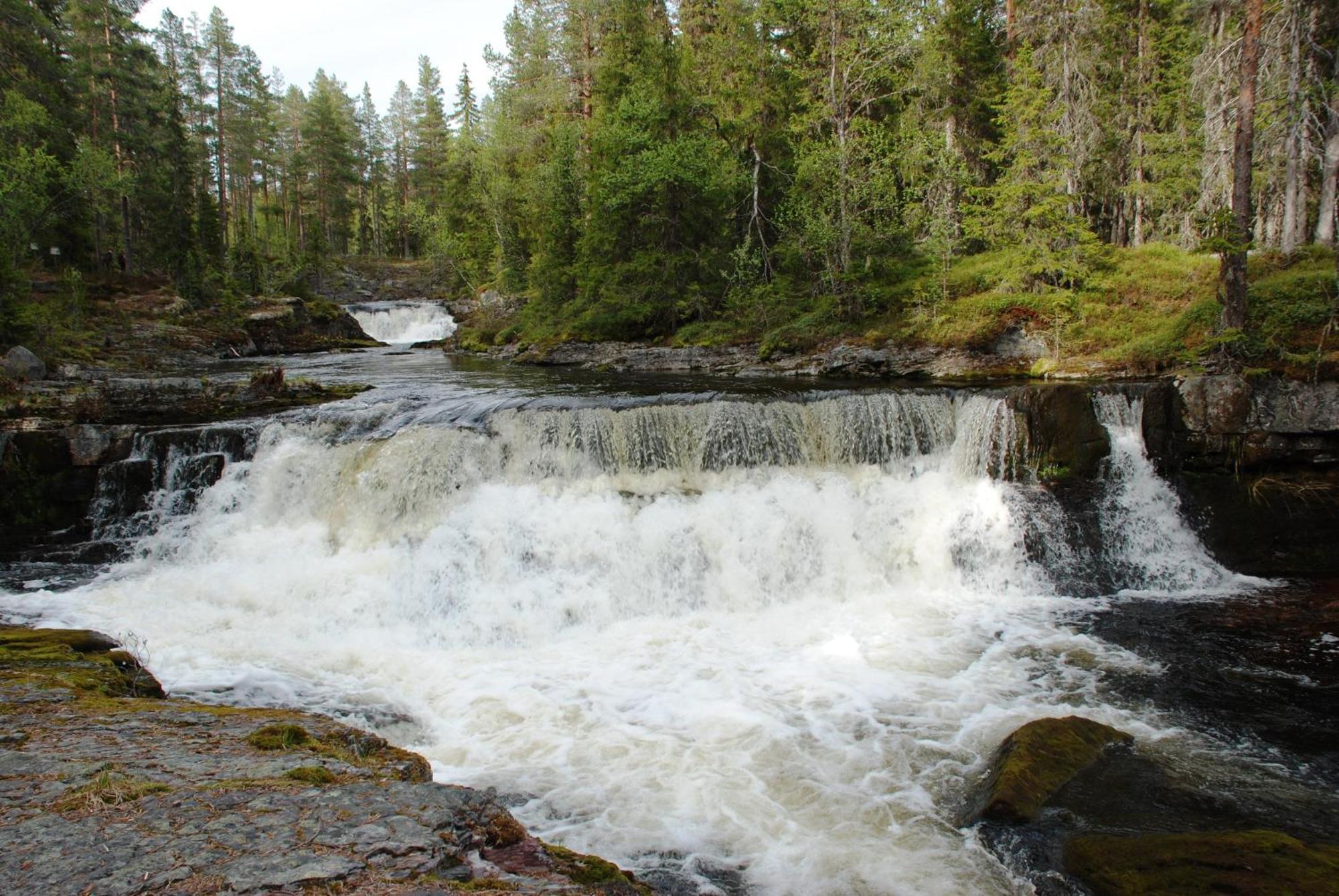 Hytte Anno 1721 Uten Internett, Strom, Vann - Men Med Rodmalt Utedo Ljørdal المظهر الخارجي الصورة